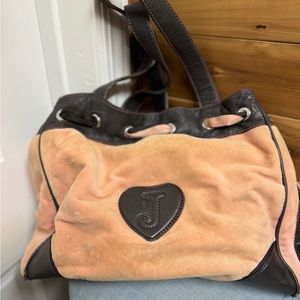 Gorgeous juicy Couture bag, used in good condition. Super comfortable😍sold